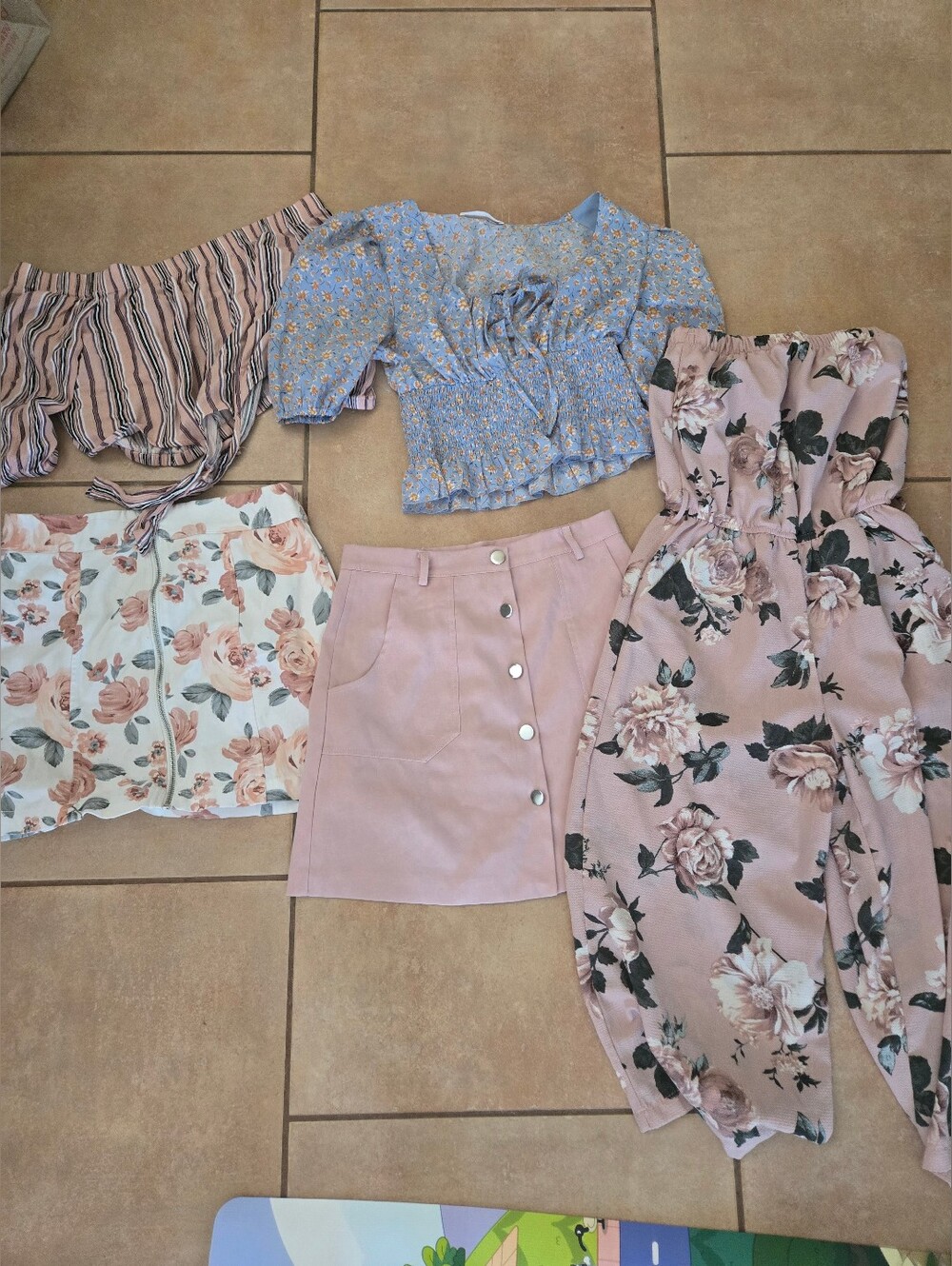 Women's Clothing Bundle